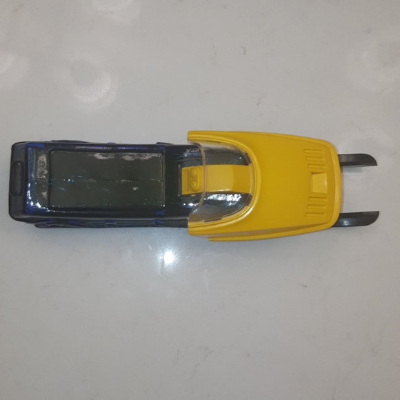 Snow sled Wild Country Avon aftershave - Picture 2 of 3